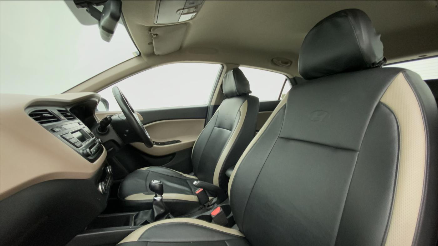 2016 Hyundai Elite i20 ASTA 1.2, Petrol, Manual, 53,193 km, Right Side Front Door Cabin