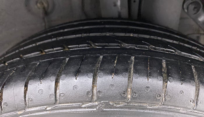 2016 Hyundai Elite i20 ASTA 1.2, Petrol, Manual, 53,193 km, Left Rear Tyre Tread