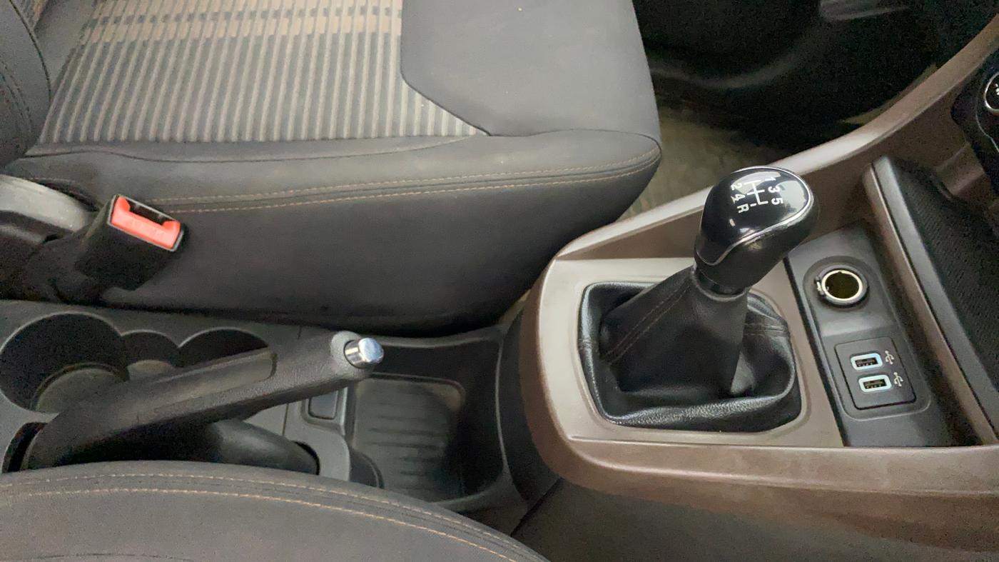 2019 Ford FREESTYLE TITANIUM PLUS 1.2 PETROL, Petrol, Manual, 58,855 km, Gear Lever