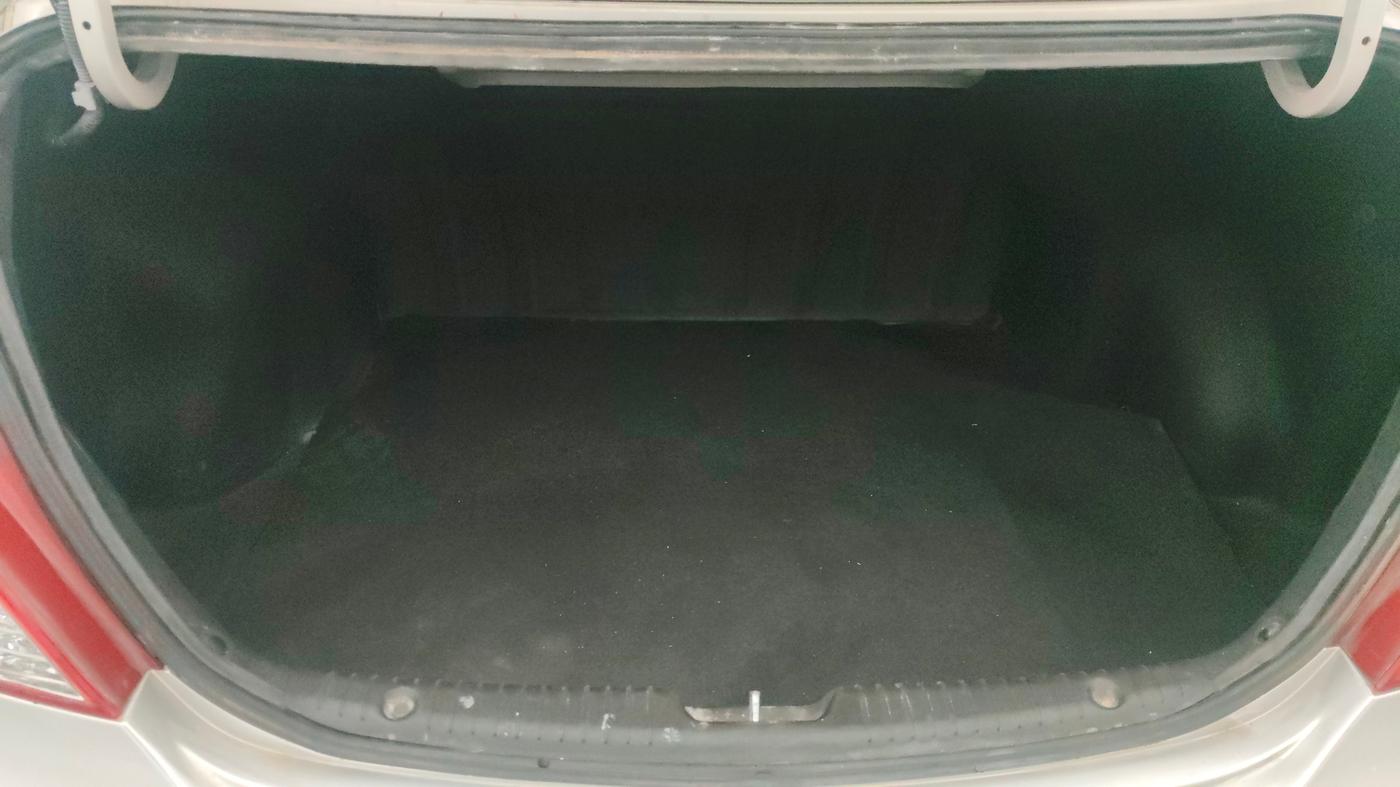 2013 Hyundai Verna FLUIDIC 1.6 VTVT SX OPT AT, Petrol, Automatic, 80,095 km, Boot Inside