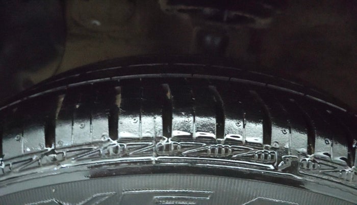 2017 Hyundai Grand i10 ASTA 1.2 KAPPA VTVT, Petrol, Manual, 47,722 km, Left Front Tyre Tread