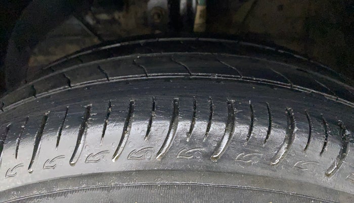 2020 Maruti Baleno DELTA PETROL 1.2, Petrol, Manual, 73,730 km, Left Front Tyre Tread