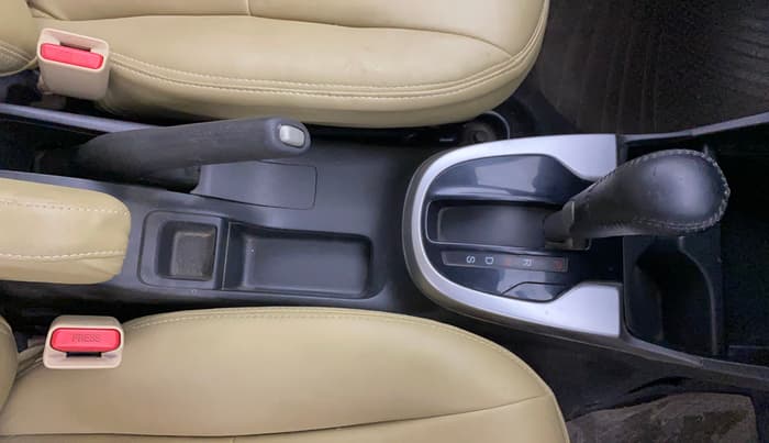 2019 Honda Jazz 1.2L I-VTEC VX CVT, Petrol, Automatic, 29,237 km, Gear Lever