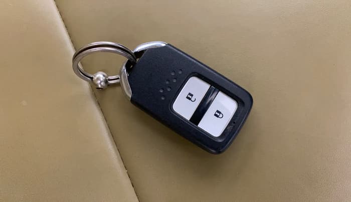 2019 Honda Jazz 1.2L I-VTEC VX CVT, Petrol, Automatic, 29,237 km, Key Close Up