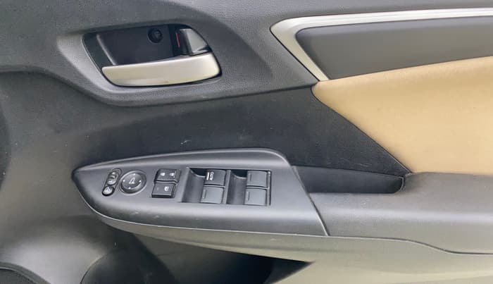 2019 Honda Jazz 1.2L I-VTEC VX CVT, Petrol, Automatic, 29,237 km, Driver Side Door Panels Control