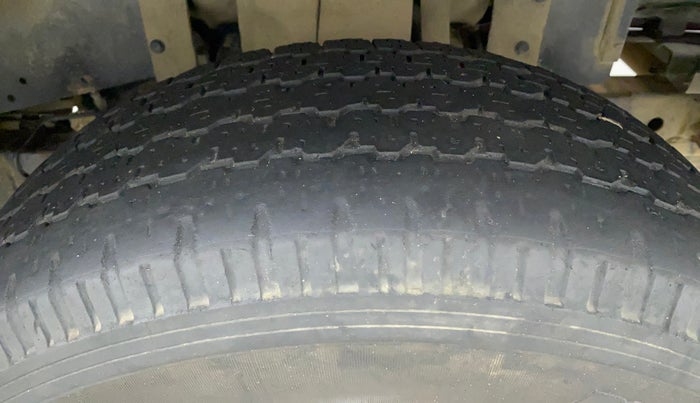 2019 Mahindra Thar CRDE 4X4 AC, Diesel, Manual, 54,575 km, Right Front Tyre Tread