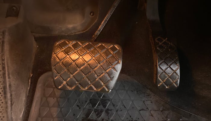 2018 Skoda Rapid STYLE 1.5 TDI AT, Diesel, Automatic, 71,875 km, Pedals