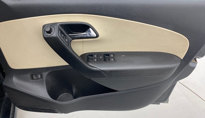 2018 Skoda Rapid STYLE 1.5 TDI AT, Diesel, Automatic, 71,875 km, Driver Side Door Panels Control