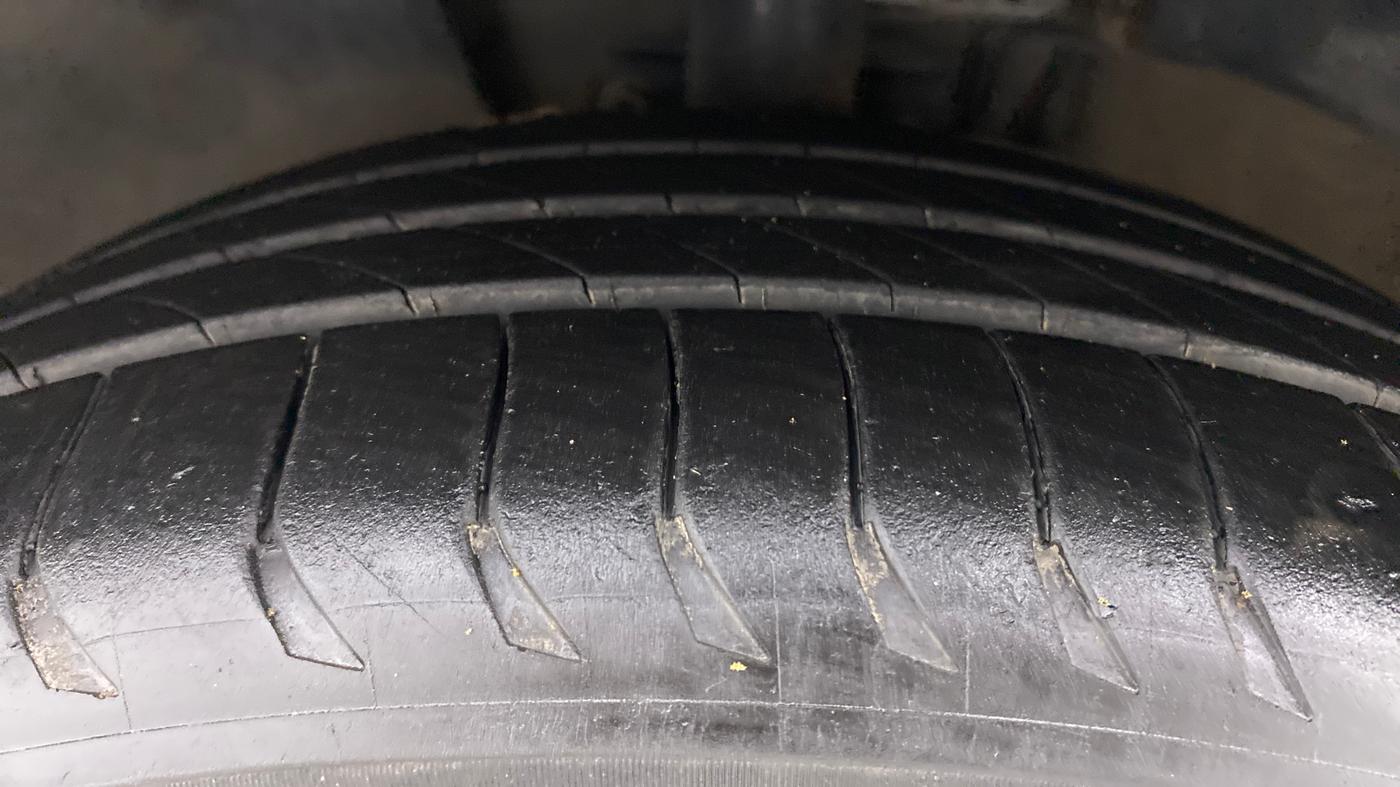 2018 Skoda Rapid STYLE 1.5 TDI AT, Diesel, Automatic, 71,875 km, Left Front Tyre Tread