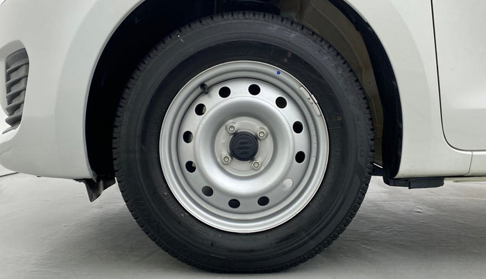 2020 Maruti Swift LXI D, Petrol, Manual, 4,556 km, Left Front Wheel