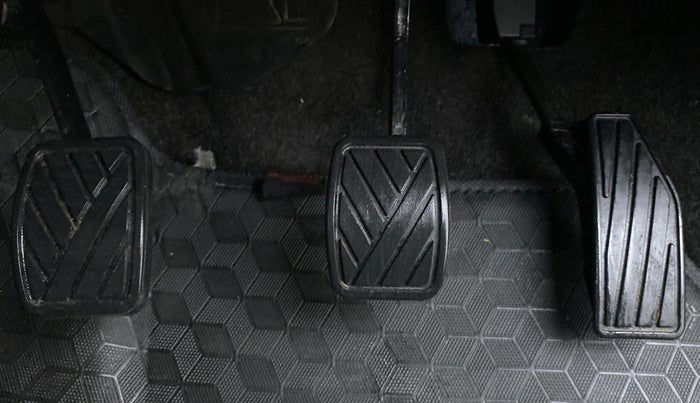 2020 Maruti Swift LXI D, Petrol, Manual, 4,556 km, Pedals