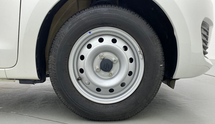 2020 Maruti Swift LXI D, Petrol, Manual, 4,556 km, Right Front Wheel