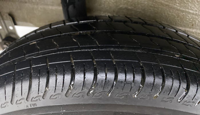 2021 Maruti S PRESSO VXI CNG, CNG, Manual, 34,519 km, Right Rear Tyre Tread