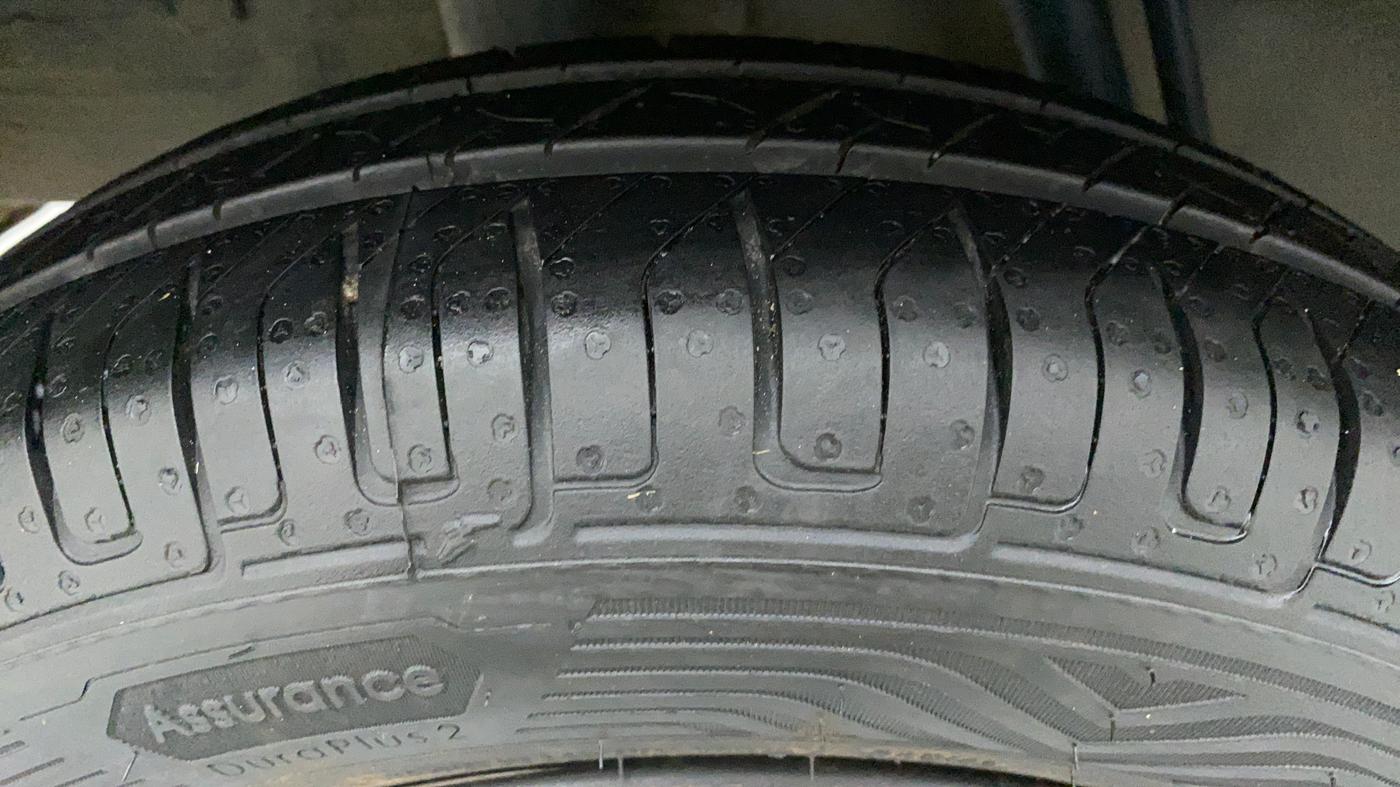 2018 Renault Kwid 1.0 RXT, Petrol, Manual, 45,960 km, Right Rear Tyre Tread