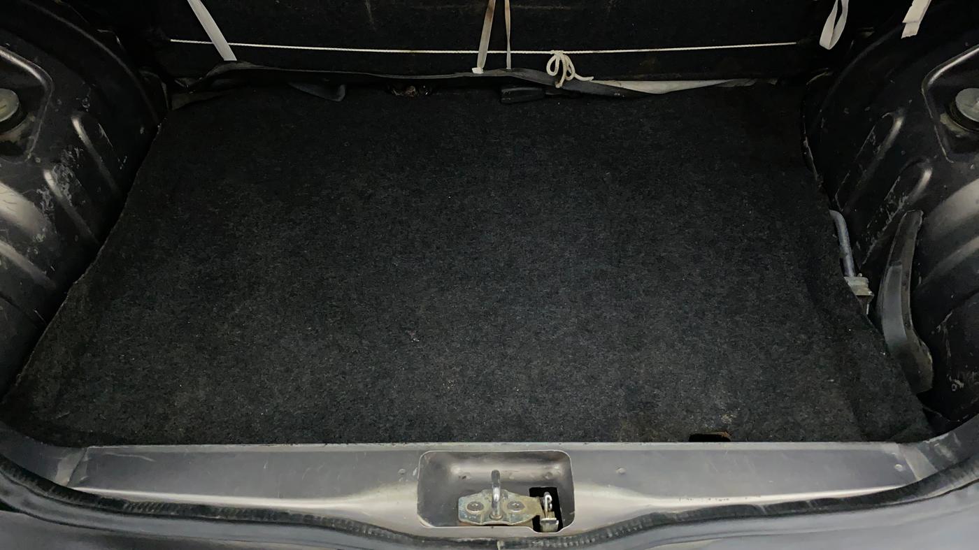 2018 Renault Kwid 1.0 RXT, Petrol, Manual, 45,960 km, Boot Inside