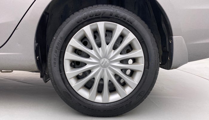 2016 Maruti Ciaz VDI+ SHVS, Diesel, Manual, 97,360 km, Left Rear Wheel