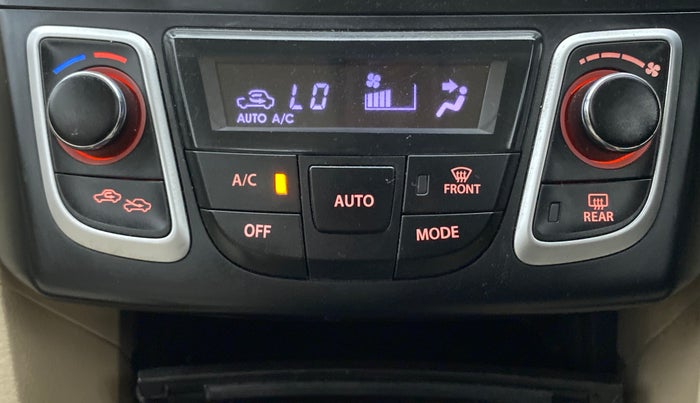 2016 Maruti Ciaz VDI+ SHVS, Diesel, Manual, 97,360 km, Automatic Climate Control