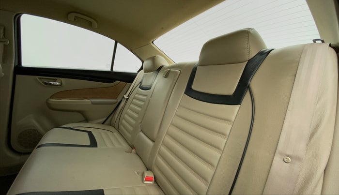 2016 Maruti Ciaz VDI+ SHVS, Diesel, Manual, 97,360 km, Right Side Rear Door Cabin