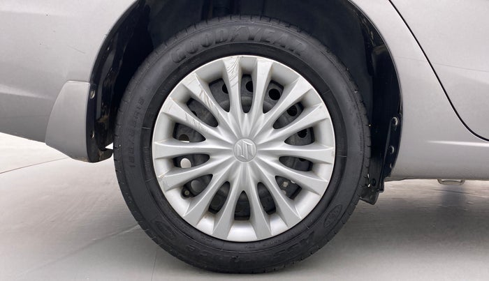 2016 Maruti Ciaz VDI+ SHVS, Diesel, Manual, 97,360 km, Right Rear Wheel