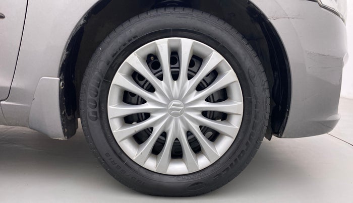 2016 Maruti Ciaz VDI+ SHVS, Diesel, Manual, 97,360 km, Right Front Wheel