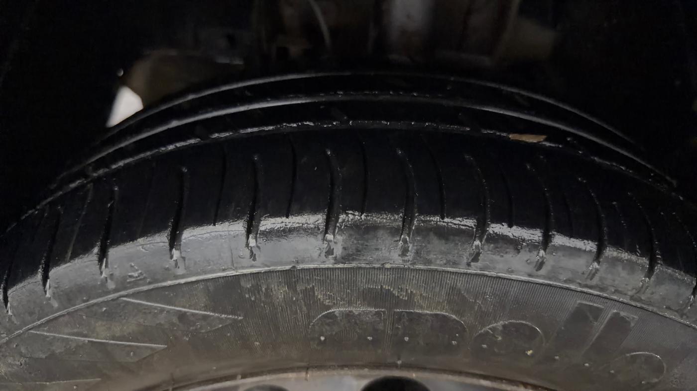 2019 Tata Tiago XT PETROL, CNG, Manual, 89,491 km, Left Front Tyre Tread