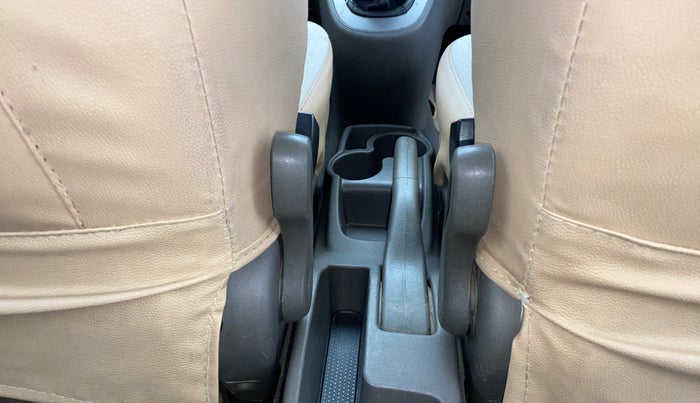 2014 Hyundai i10 MAGNA 1.1, CNG, Manual, 66,610 km, Driver Side Adjustment Panel