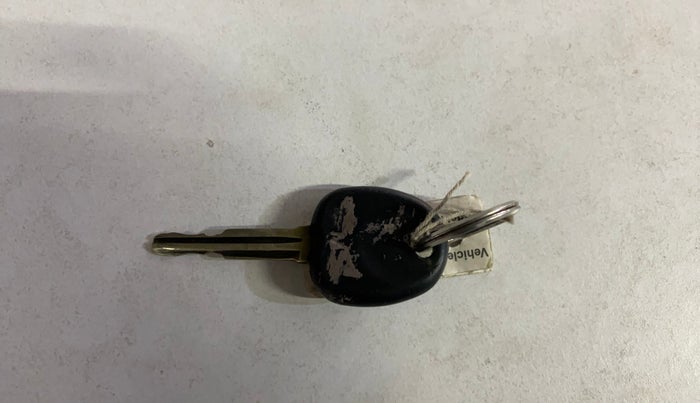 2014 Hyundai i10 MAGNA 1.1, CNG, Manual, 66,610 km, Key Close Up