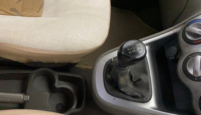 2014 Hyundai i10 MAGNA 1.1, CNG, Manual, 66,610 km, Gear Lever
