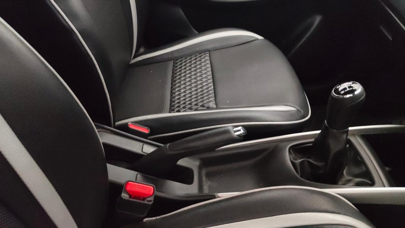 2018 Maruti Baleno DELTA PETROL 1.2, Petrol, Manual, 38,093 km, Gear Lever