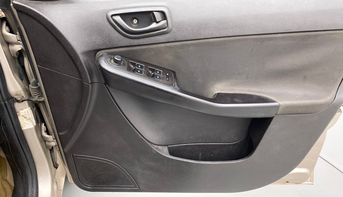 2015 Tata Zest XM PETROL, Petrol, Manual, 71,705 km, Driver Side Door Panels Control