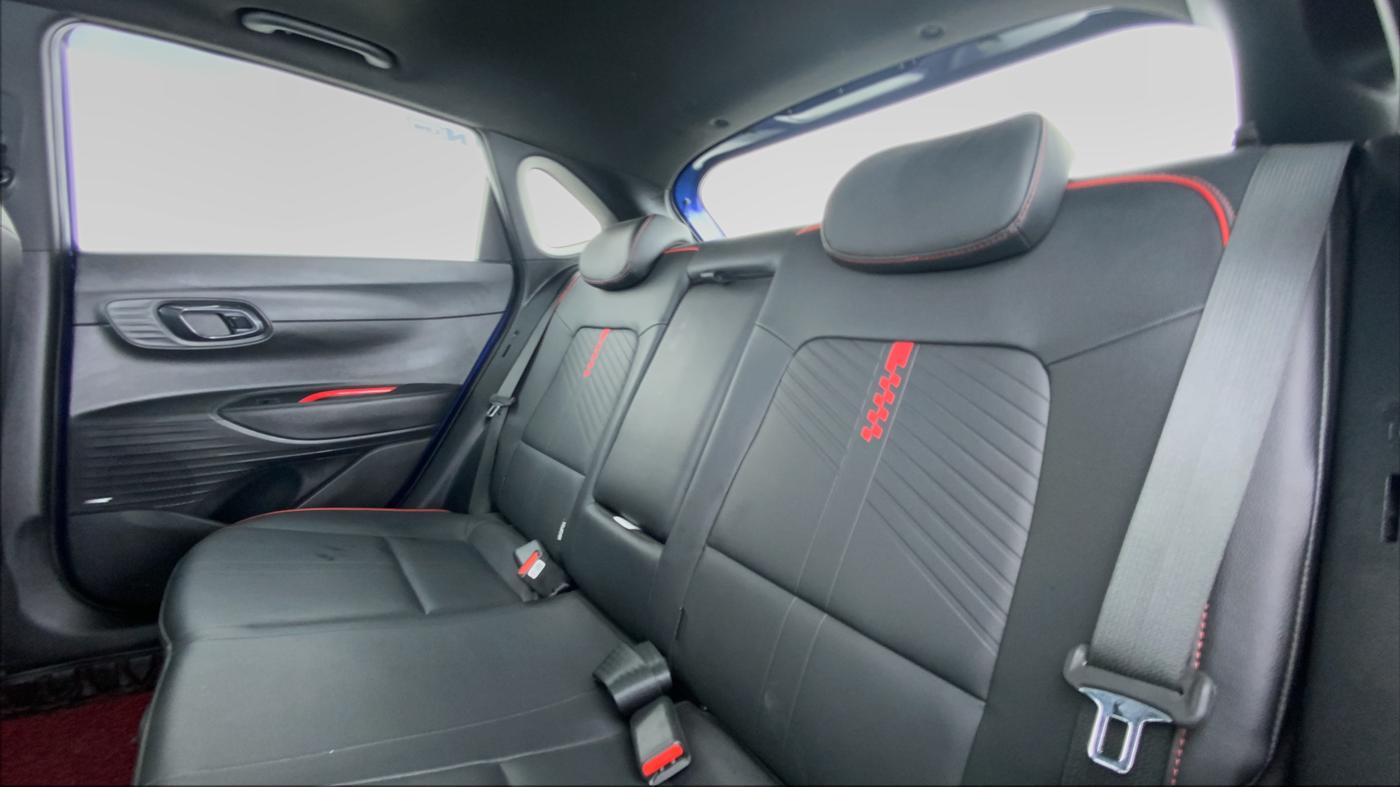 2022 Hyundai NEW I20 N LINE N8 1.0 TURBO GDI DCT DUAL TONE, Petrol, Automatic, 10,843 km, Right Side Rear Door Cabin