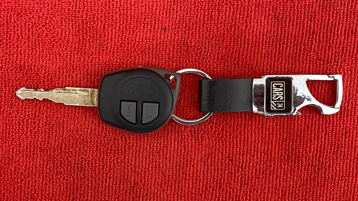 2019 Maruti Dzire VXI AMT, Petrol, Automatic, 24,166 km, Key Close Up