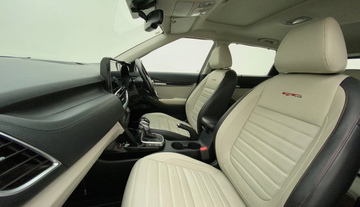 2019 KIA SELTOS GTX PLUS DCT 1.4 PETROL, Petrol, Automatic, 66,069 km, Right Side Front Door Cabin
