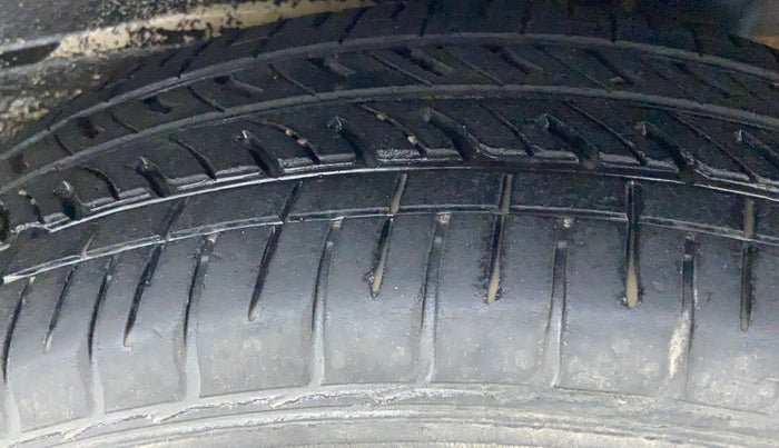 2021 Maruti New Wagon-R LXI 1.0, Petrol, Manual, 36,279 km, Left Rear Tyre Tread