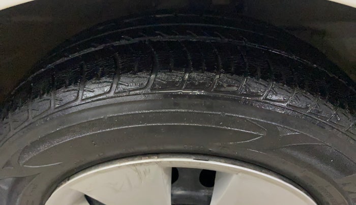 2019 Maruti New Wagon-R VXI 1.2, Petrol, Manual, 41,108 km, Right Front Tyre Tread