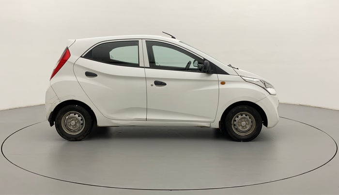 2017 Hyundai Eon ERA +, Petrol, Manual, 74,366 km, Right Side View