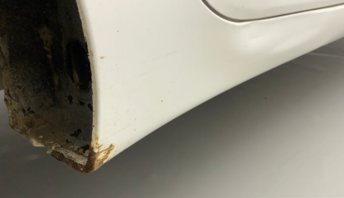 2017 Hyundai Eon ERA +, Petrol, Manual, 74,366 km, Right running board - Slightly rusted