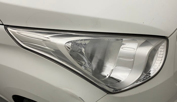 2017 Hyundai Eon ERA +, Petrol, Manual, 74,366 km, Right headlight - Minor scratches
