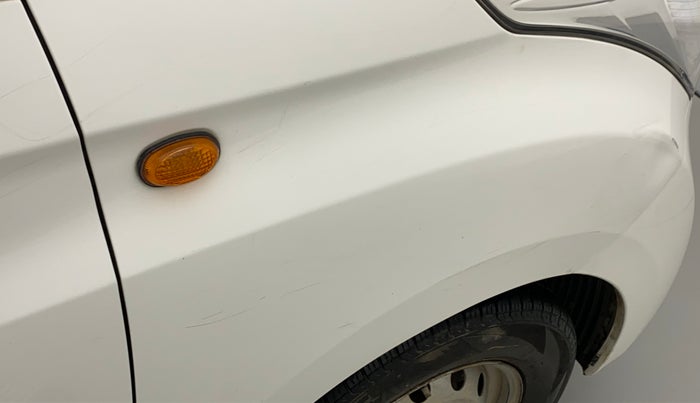 2017 Hyundai Eon ERA +, Petrol, Manual, 74,366 km, Right fender - Minor scratches