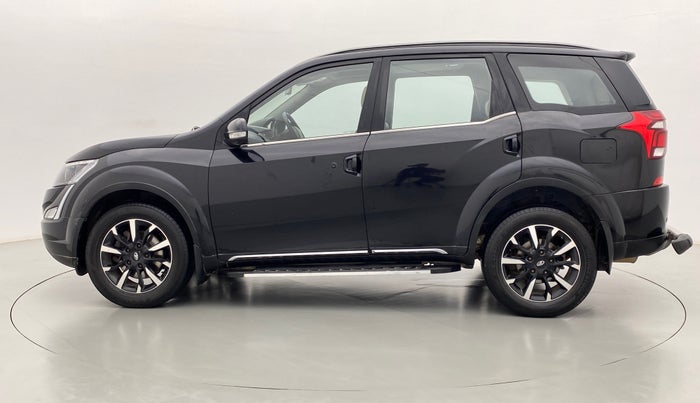 2018 Mahindra XUV500 W11 (O), Diesel, Manual, 41,028 km, Left Side