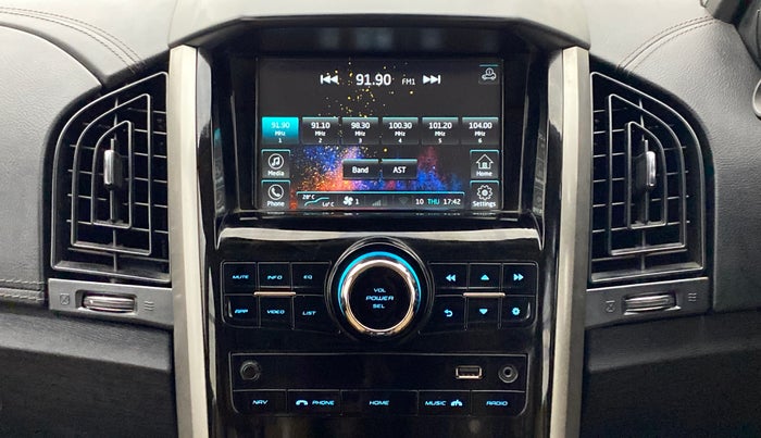 2018 Mahindra XUV500 W11 (O), Diesel, Manual, 41,028 km, Infotainment System