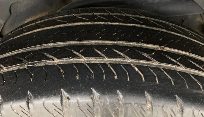 2018 Mahindra XUV500 W11 (O), Diesel, Manual, 41,028 km, Left Rear Tyre Tread