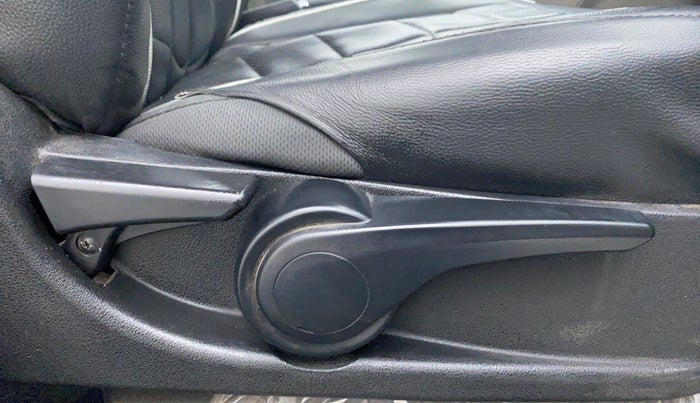 2017 Tata Tiago XZA 1.2 REVOTRON, Petrol, Automatic, 73,416 km, Driver Side Adjustment Panel