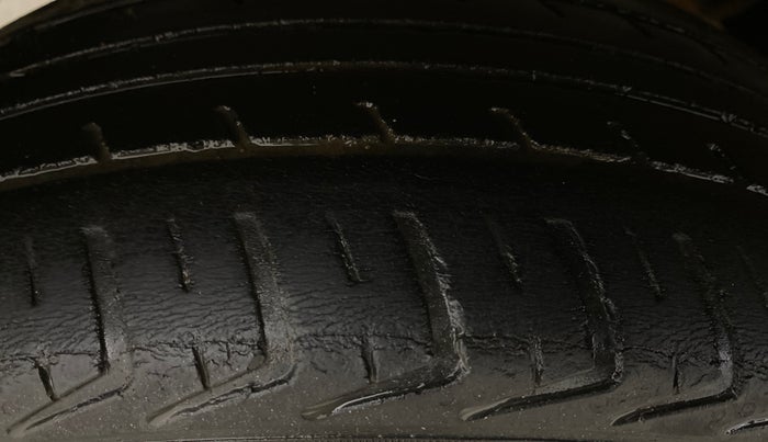 2014 Maruti Alto K10 VXI, Petrol, Manual, 75,907 km, Right Rear Tyre Tread