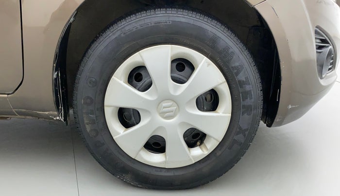 2013 Maruti Ritz VXI, Petrol, Manual, 26,985 km, Right Front Wheel