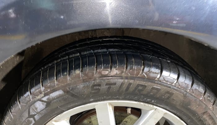 2018 Volkswagen Polo HIGHLINE PLUS 1.0 16 ALLOY, Petrol, Manual, 70,793 km, Right Front Tyre Tread