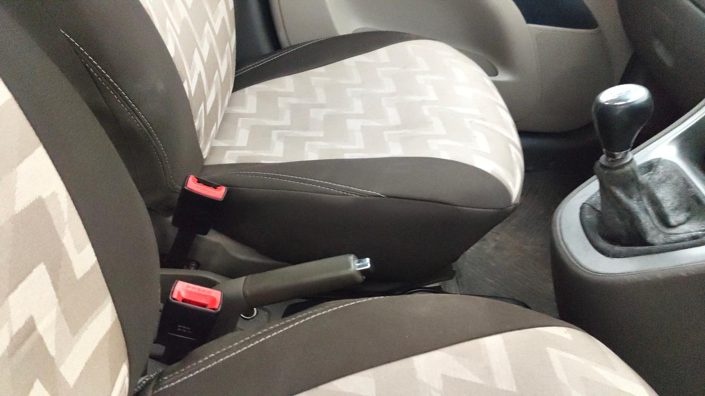 2013 Hyundai i10 ASTA 1.2, Petrol, Manual, 56,463 km, Gear Lever