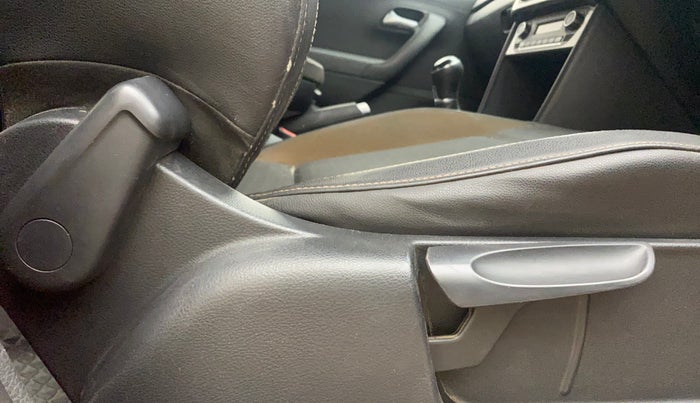 2018 Volkswagen Polo HIGHLINE PLUS 1.2(16 ALLOY, Petrol, Manual, 60,603 km, Driver Side Adjustment Panel