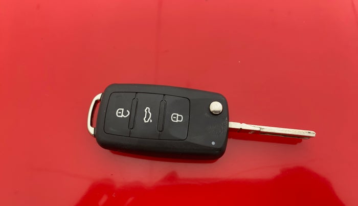 2018 Volkswagen Polo HIGHLINE PLUS 1.2(16 ALLOY, Petrol, Manual, 60,603 km, Key Close Up