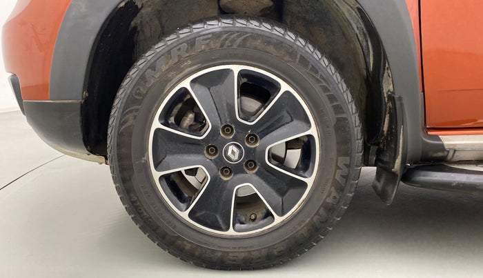 2016 Renault Duster RXZ 110 4WD, Diesel, Manual, 56,280 km, Left Front Wheel